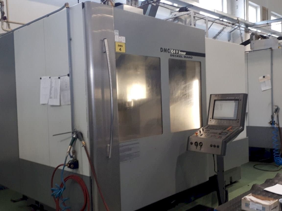DECKEL MAHO DMC 104 linear Mašinos vaizdas iš priekio