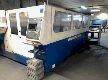 TRUMPF TRUMATIC L3030 Mašinos vaizdas iš priekio