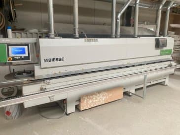 BIESSE AKRON 1440 Mašinos vaizdas iš priekio