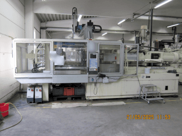 Krauss Maffei 350-2700 C2 Mašinos vaizdas iš priekio
