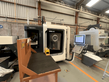 DMG MORI DMU 50 Mašinos vaizdas iš priekio