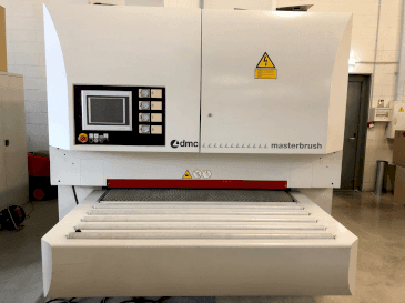 DMC MASTERBRUSH MB 1350 M4 (2011) Mašinos vaizdas iš priekio