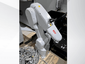 ABB IRB 1200-5/0.9 Mašinos vaizdas iš priekio