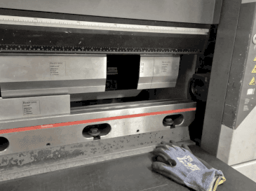 Bystronic Xpert 40/1030 Mašinos vaizdas iš priekio