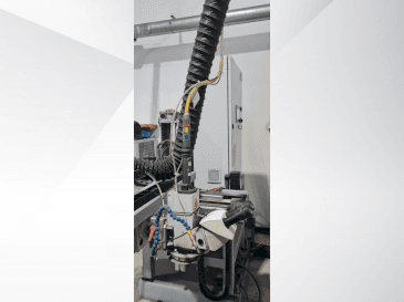 TRUMPF TRUPULSE 304 Mašinos vaizdas iš priekio