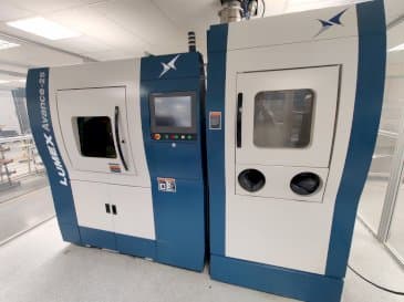 Matsuura Lumex Avance-25 Mašinos vaizdas iš priekio