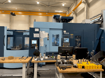 Matsuura MAM72-70V Mašinos vaizdas iš priekio