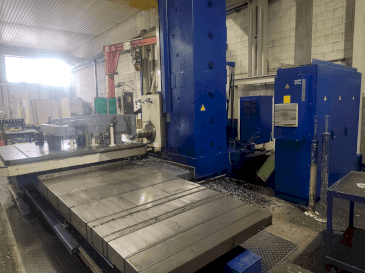 TOS WHN 13.8 Mašinos vaizdas iš priekio