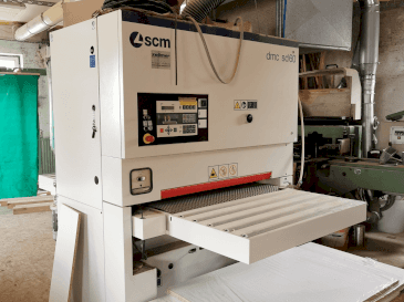 SCM DMC sd60 Mašinos vaizdas iš priekio
