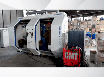 Yaskawa Motoman ArcWorld Mašinos vaizdas iš priekio