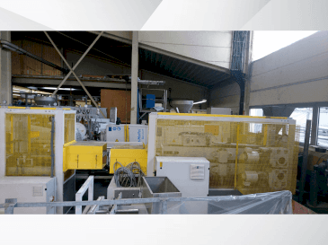 Krauss Maffei KMD 75 XS/P Mašinos vaizdas iš priekio