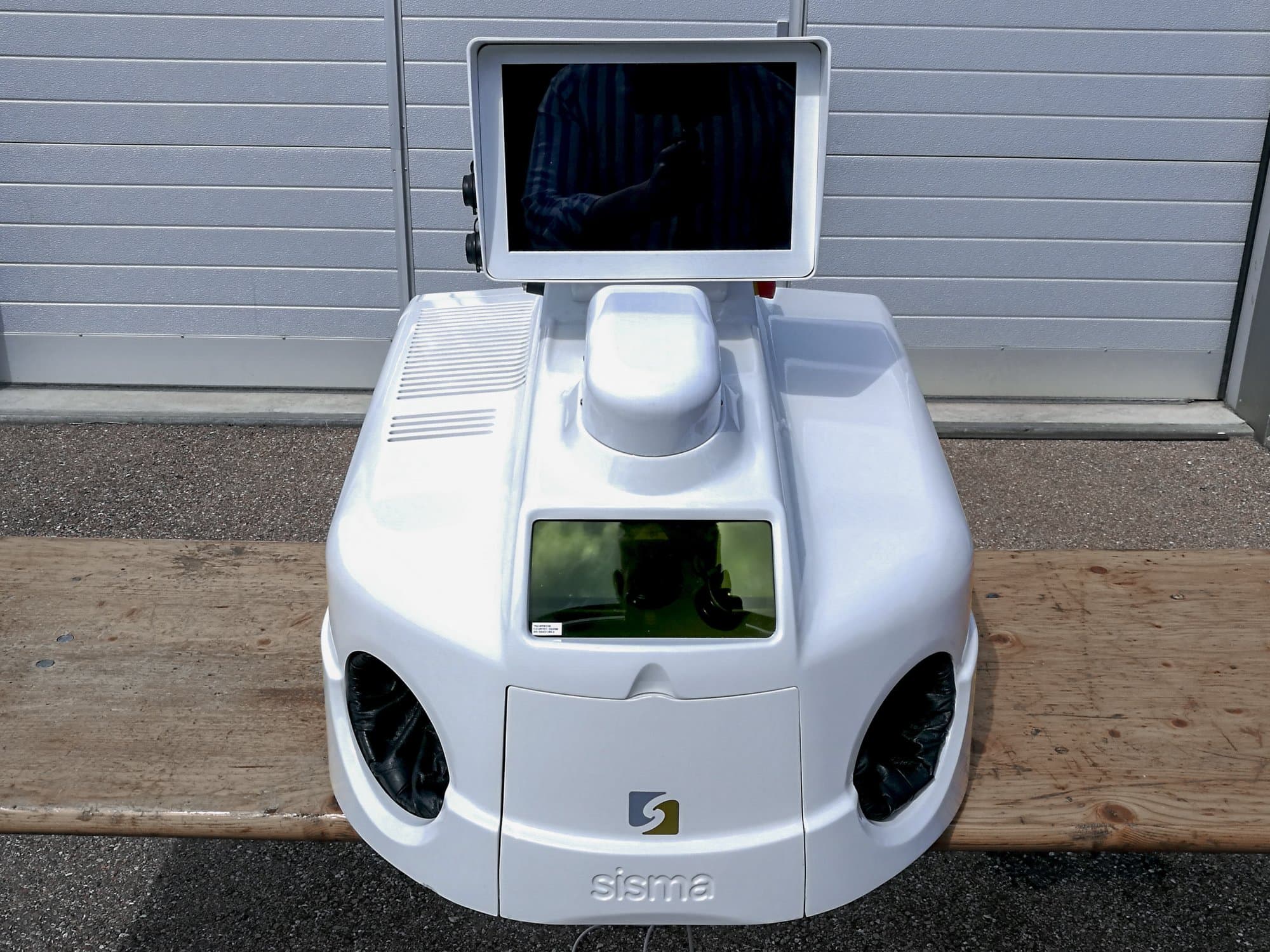 Sisma LM-DV 100 Mašinos vaizdas iš priekio