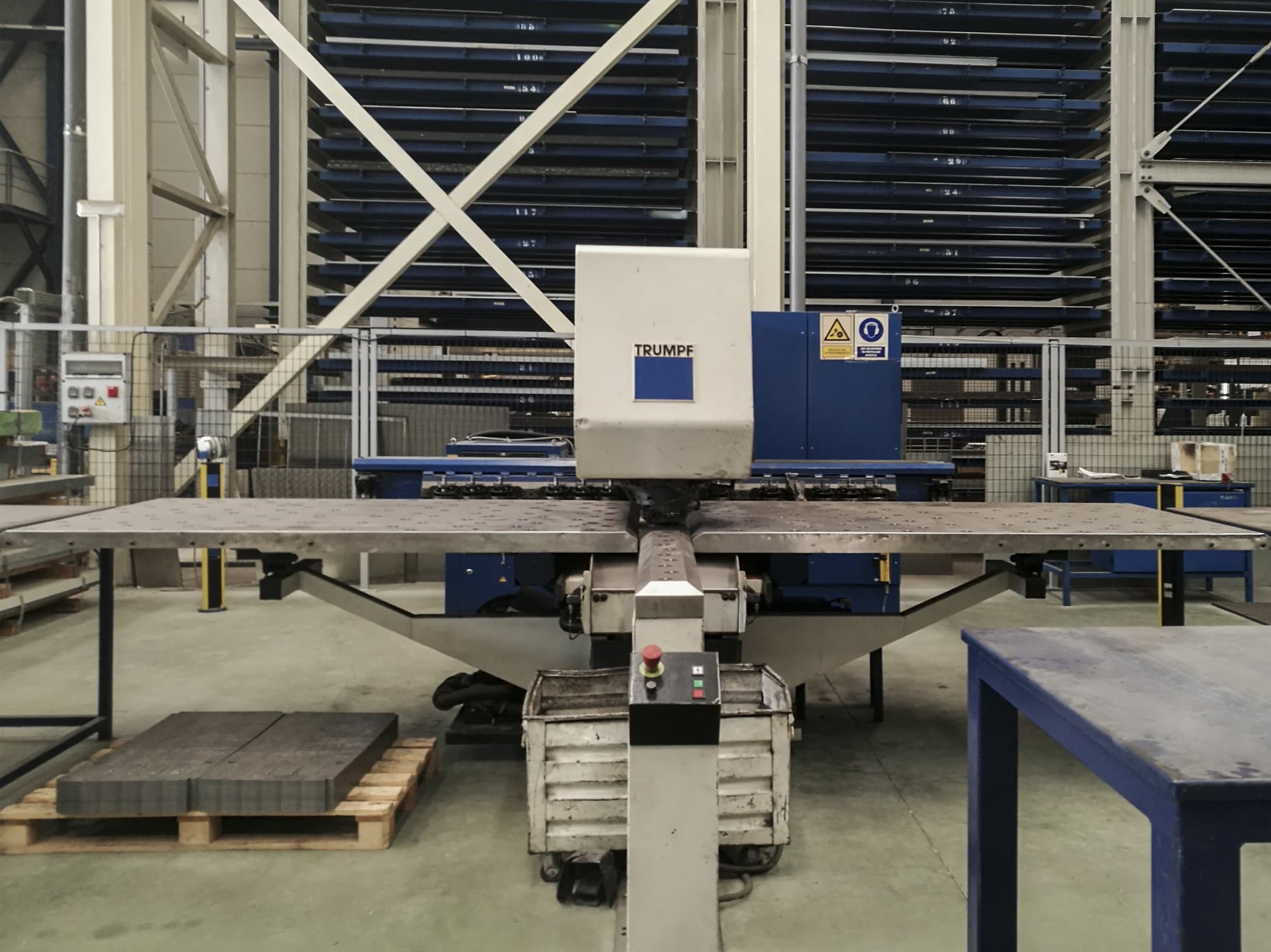 Trumpf Trumatic 200 Mašinos vaizdas iš priekio