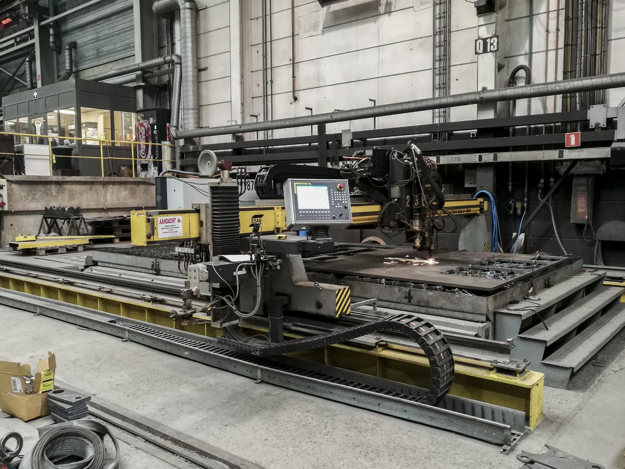 ESAB SUPRAREX SXE-P 4500 Mašinos dešinės pusės vaizdas