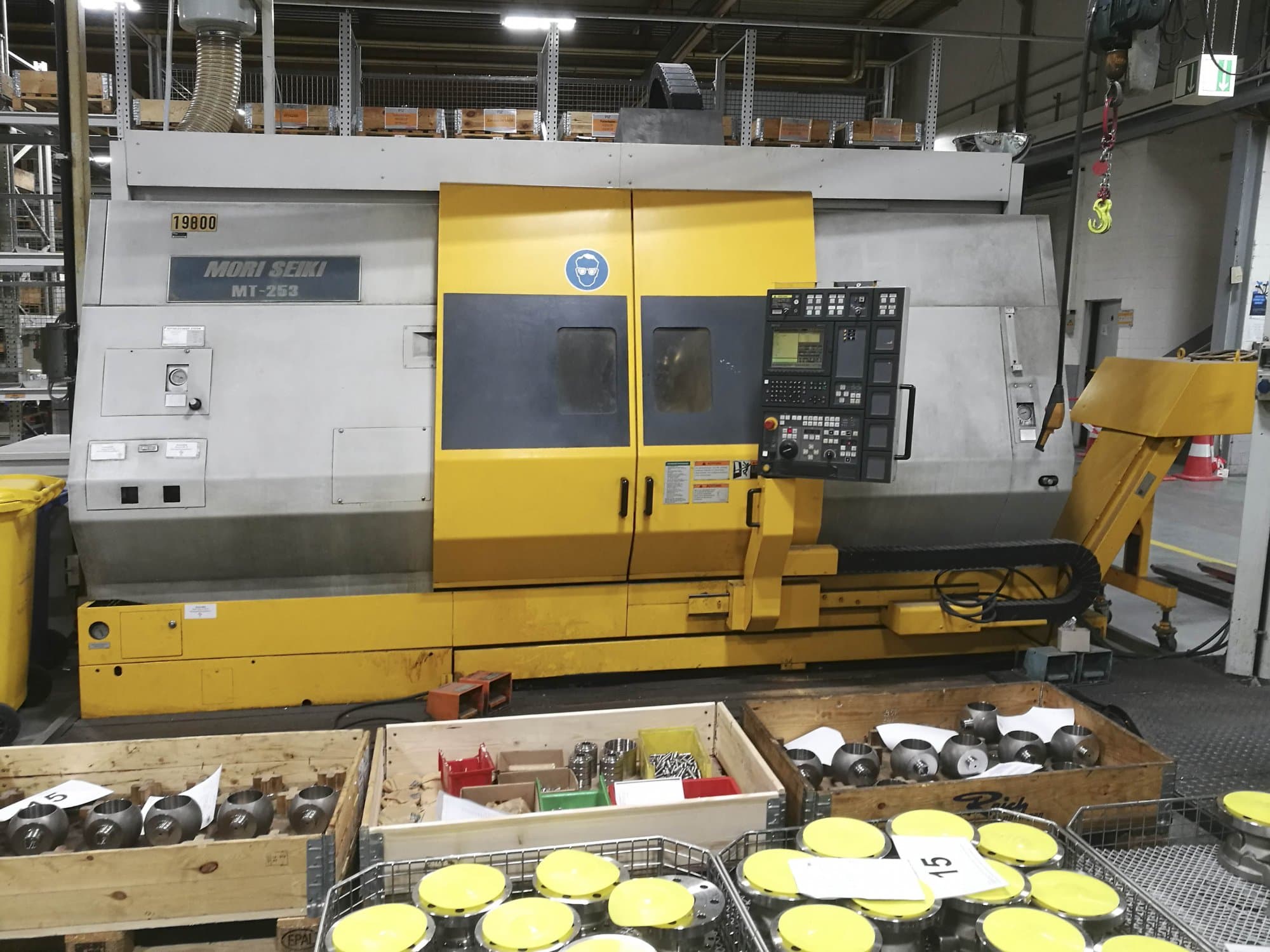 MORI SEIKI MT-253/1000 Mašinos vaizdas iš priekio