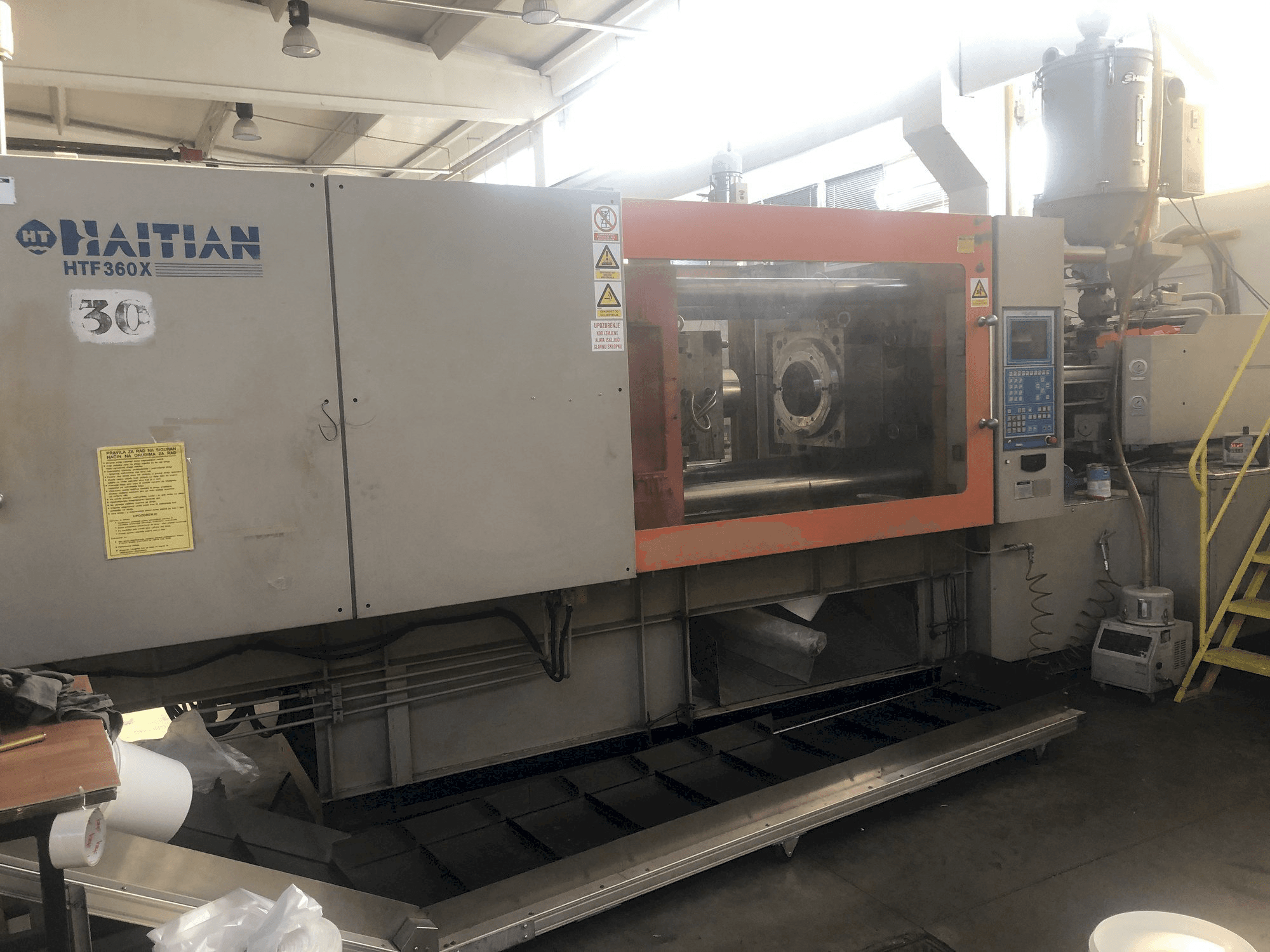 HAITIAN HTF 360X Mašinos vaizdas iš priekio