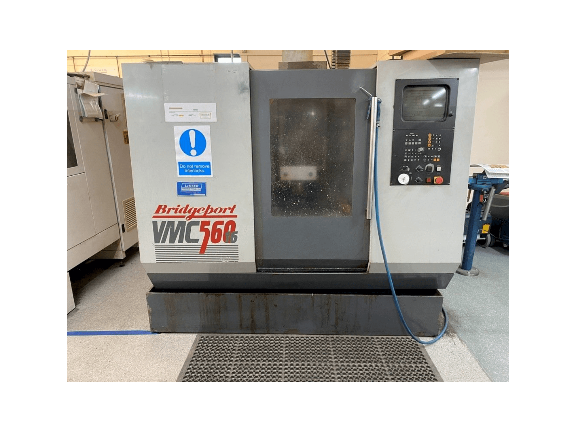 Bridgeport VMC 560/16 Mašinos vaizdas iš priekio