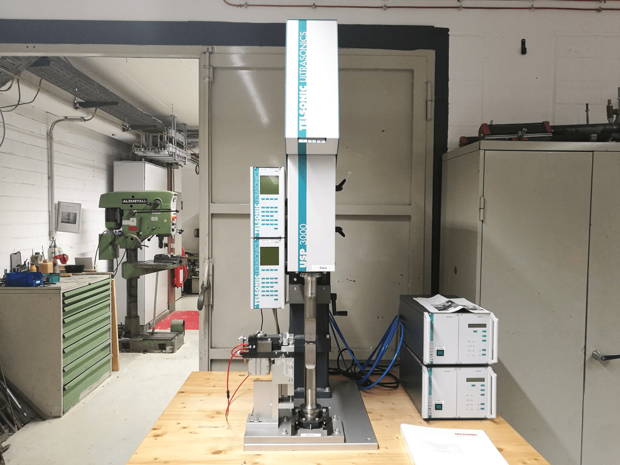 TELSONIC USP-3000-1 P Mašinos vaizdas iš priekio