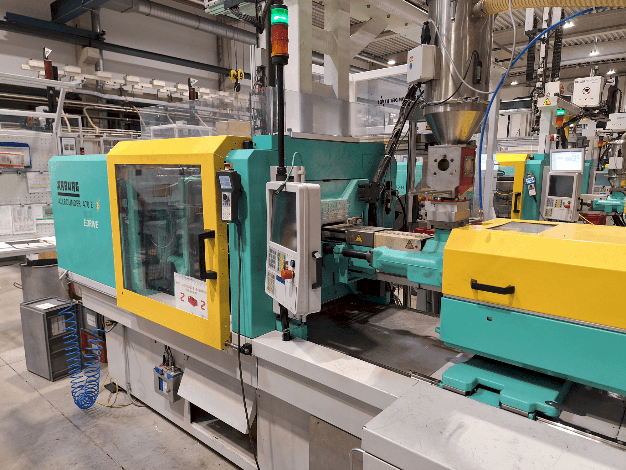 Arburg 470 E 1000-700 (2011) Mašinos vaizdas iš priekio