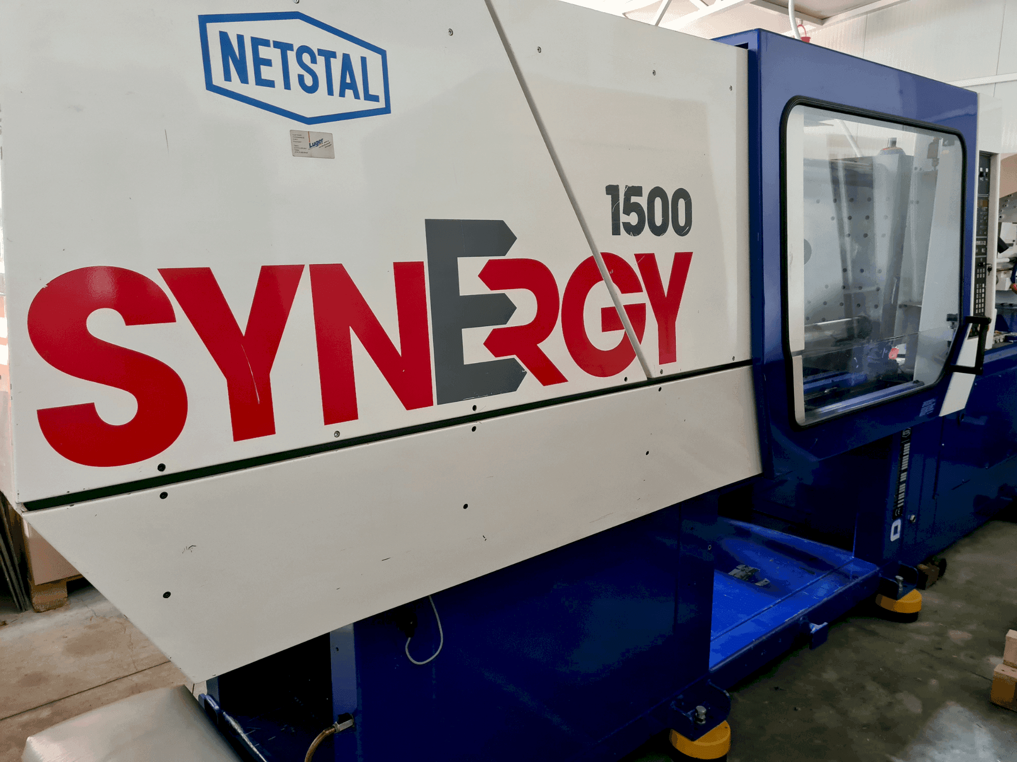 Netstal SYNERGY 1500-600 Mašinos vaizdas iš priekio