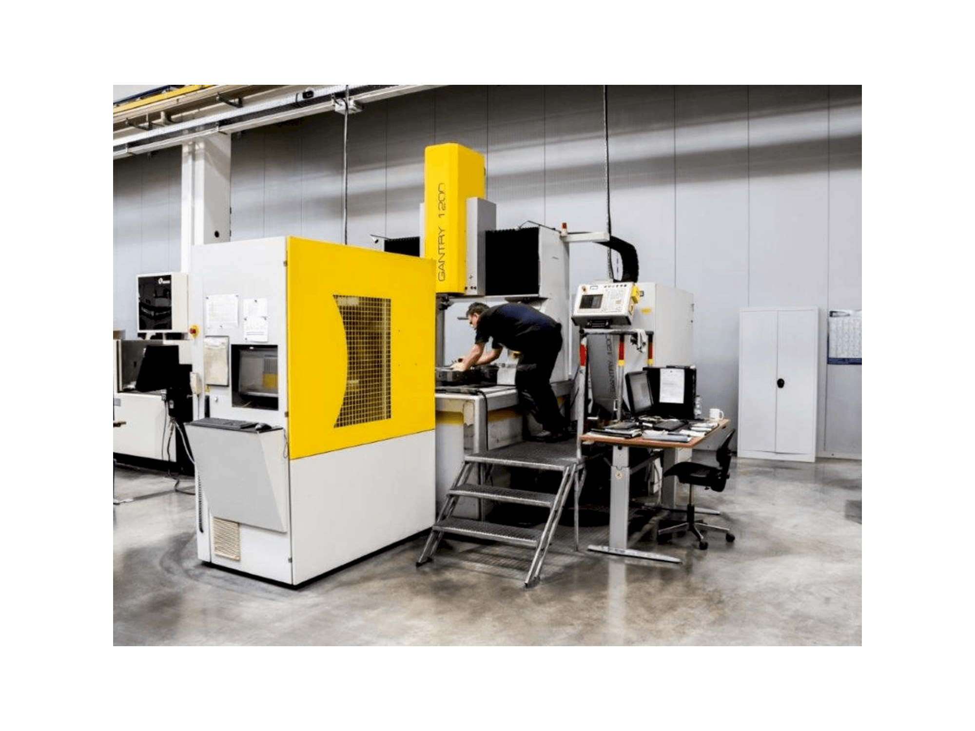 OPS-INGERSOLL Gantry 1200 Mašinos vaizdas iš priekio