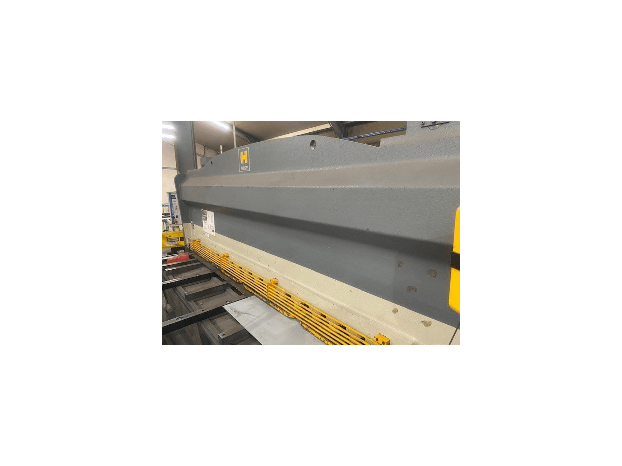 HACO HSL Mašinos vaizdas iš priekio