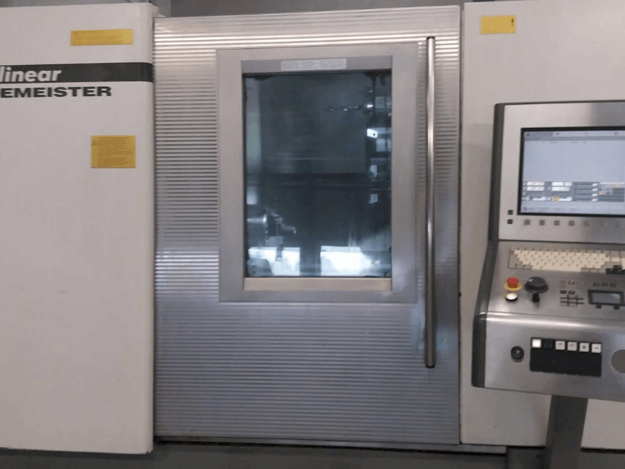 Gildemeister CTX 420 linear Mašinos vaizdas iš priekio