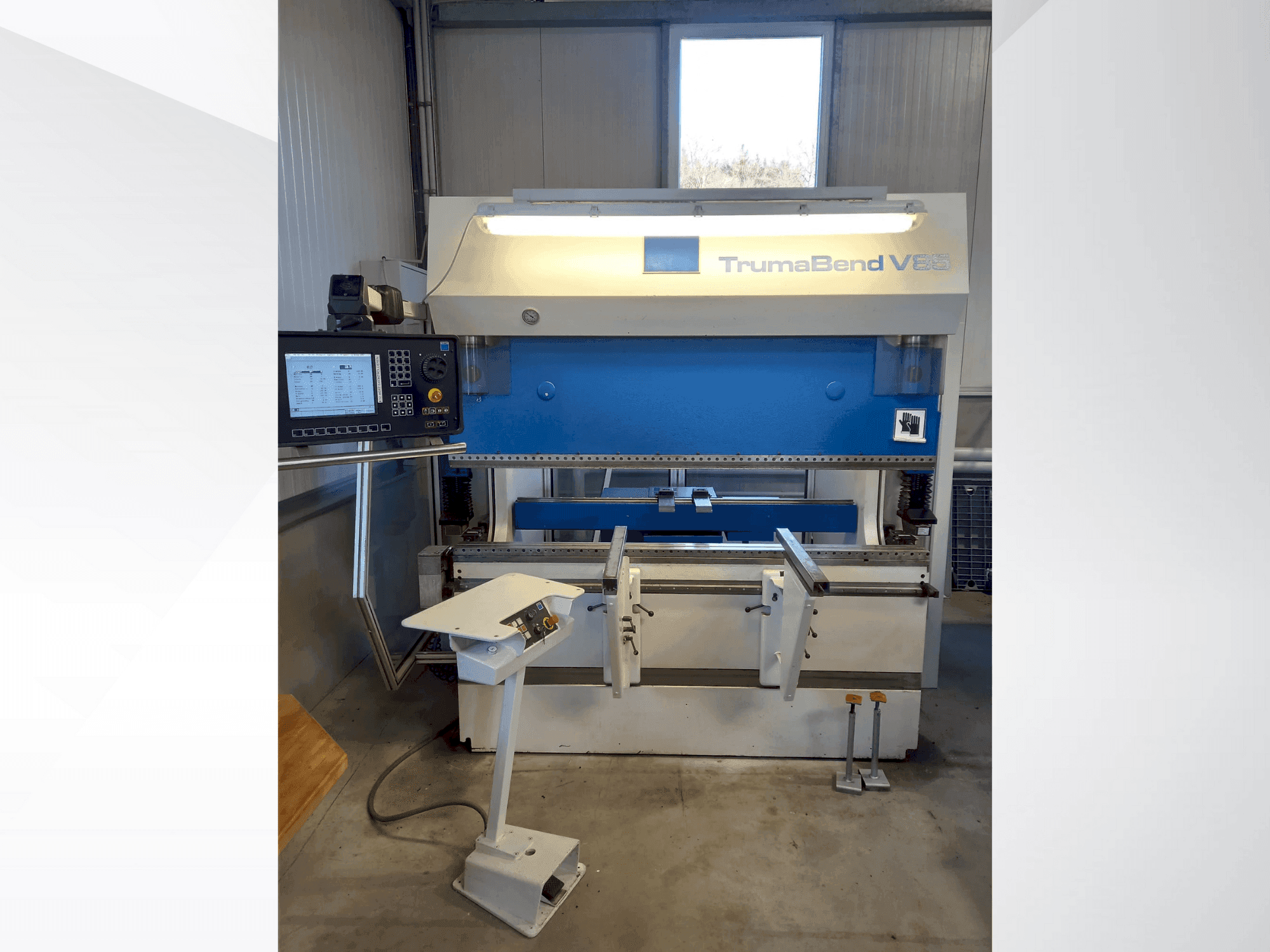 TRUMPF TrumaBend V85 Mašinos vaizdas iš priekio