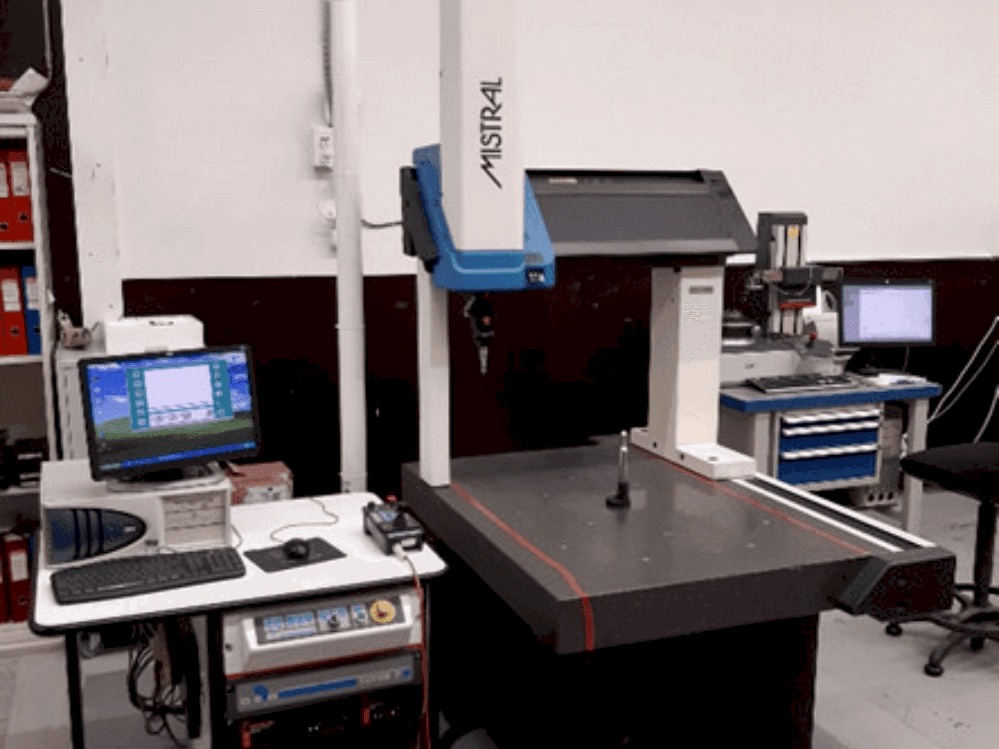 DEA Mistral 070705 Mašinos vaizdas iš priekio