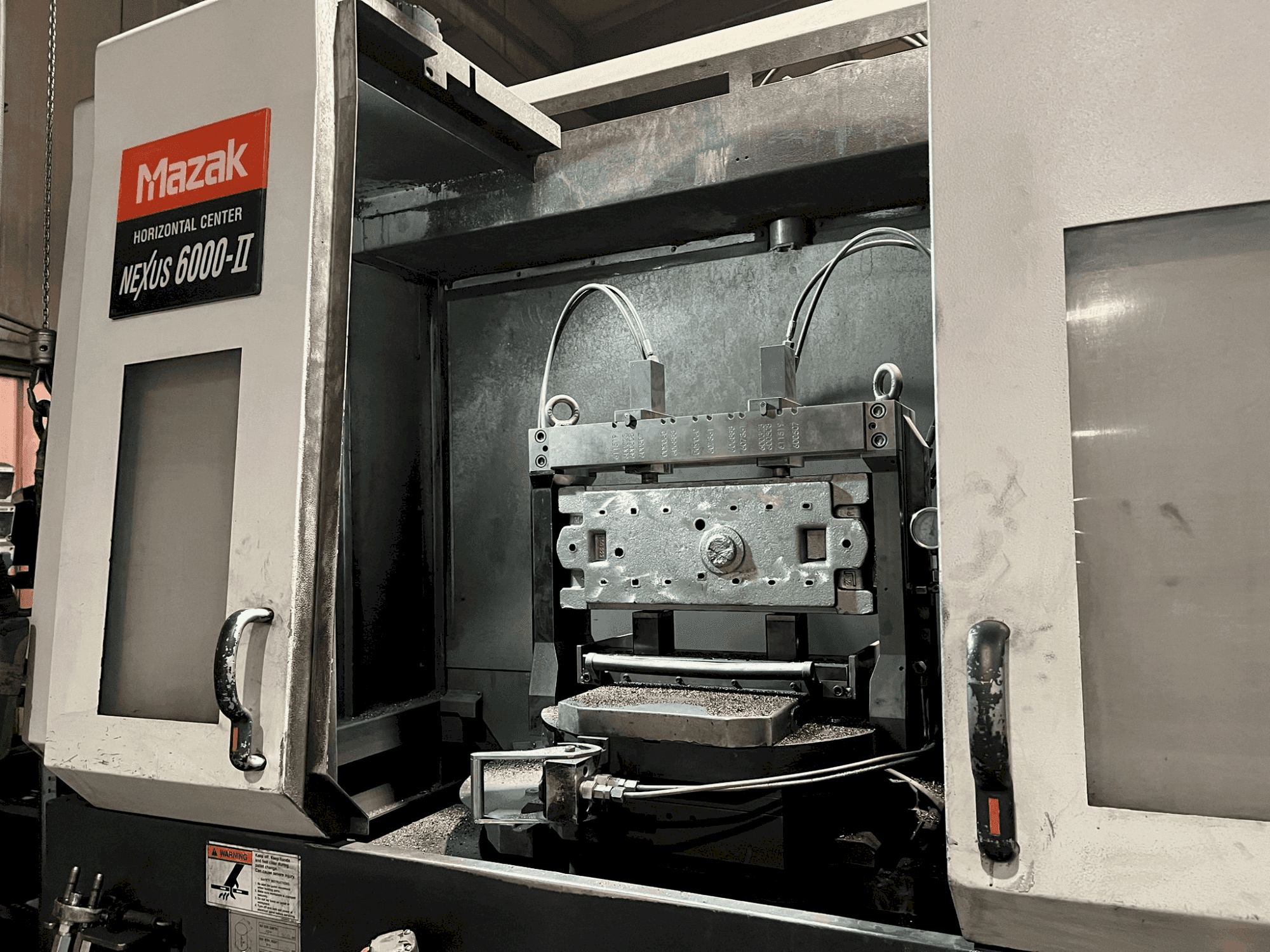 Mazak HI Nexus 6000 II Mašinos vaizdas iš šono