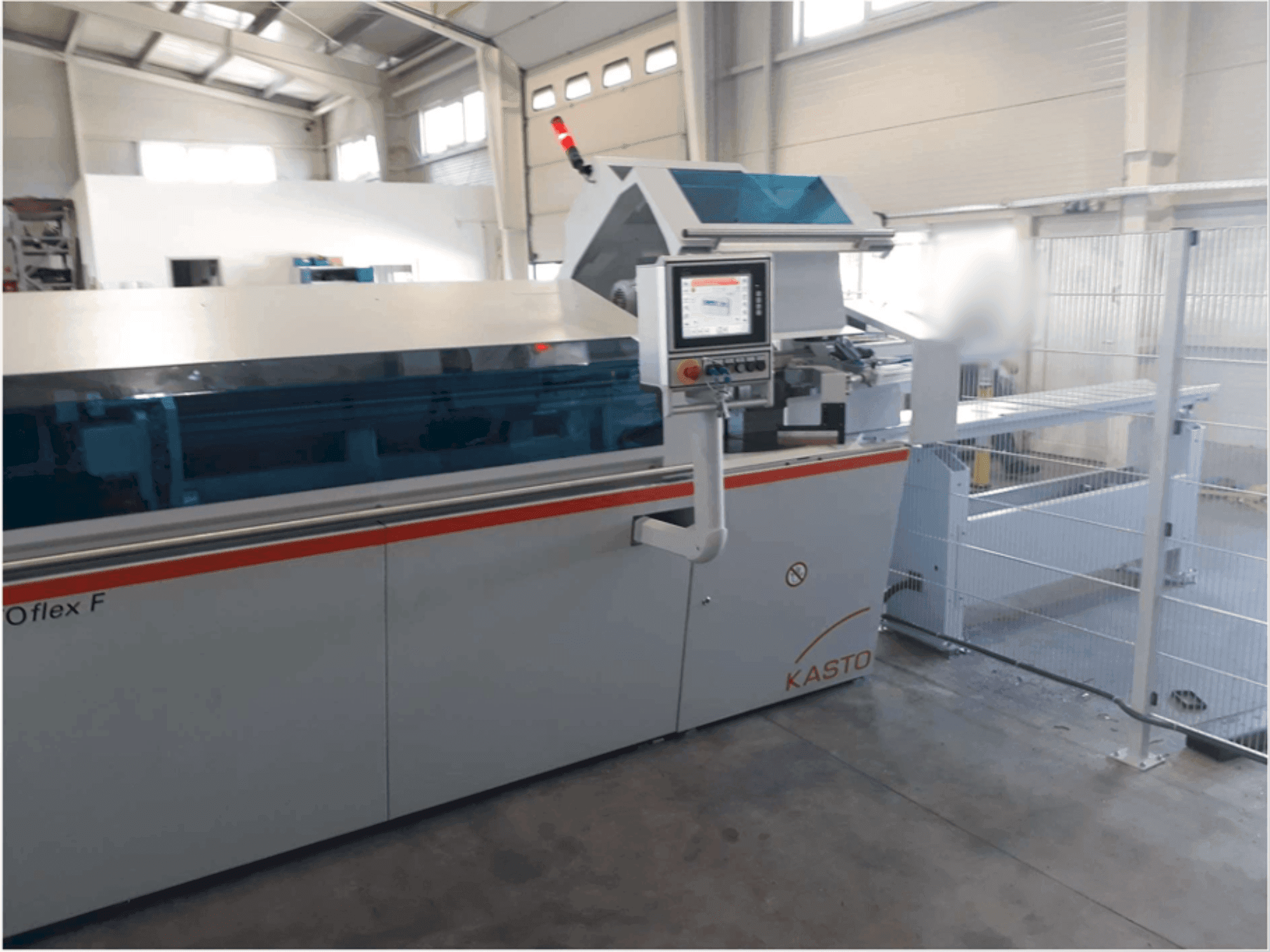 KASTO flex F Mašinos vaizdas iš priekio