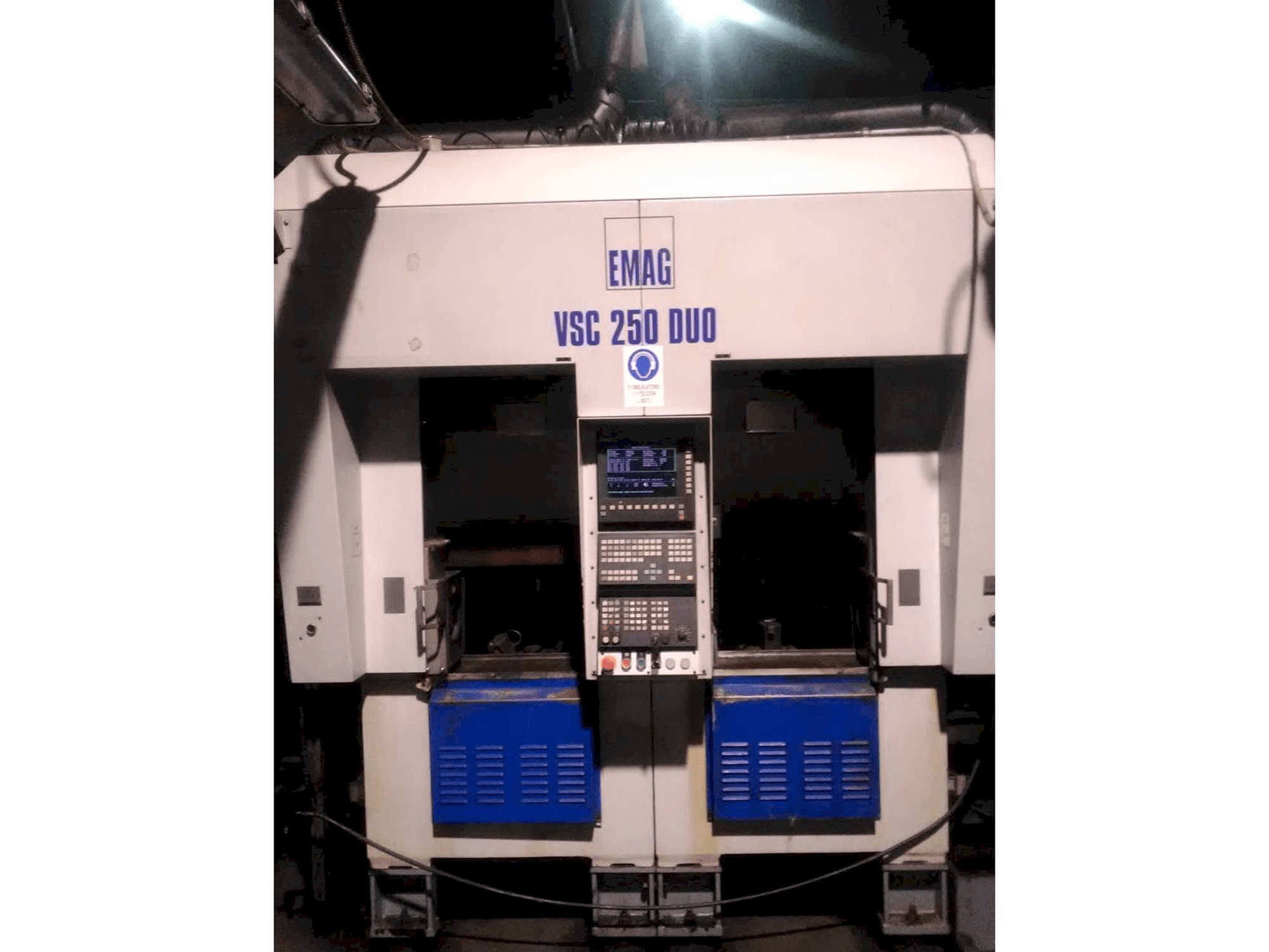 EMAG VSC 250 Duo Mašinos vaizdas iš priekio
