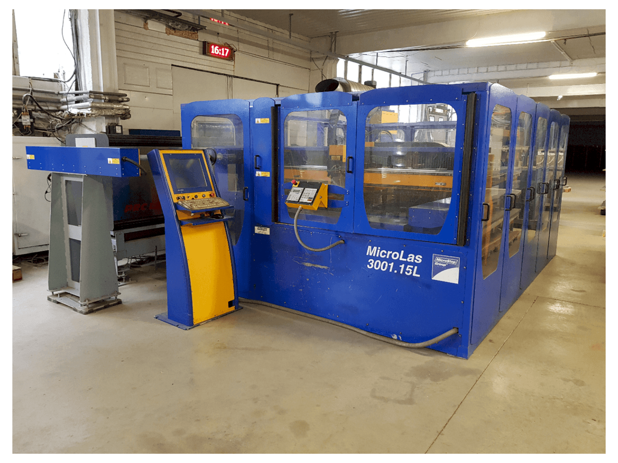 MicroStep MicroLas 3001.15L Mašinos vaizdas iš priekio