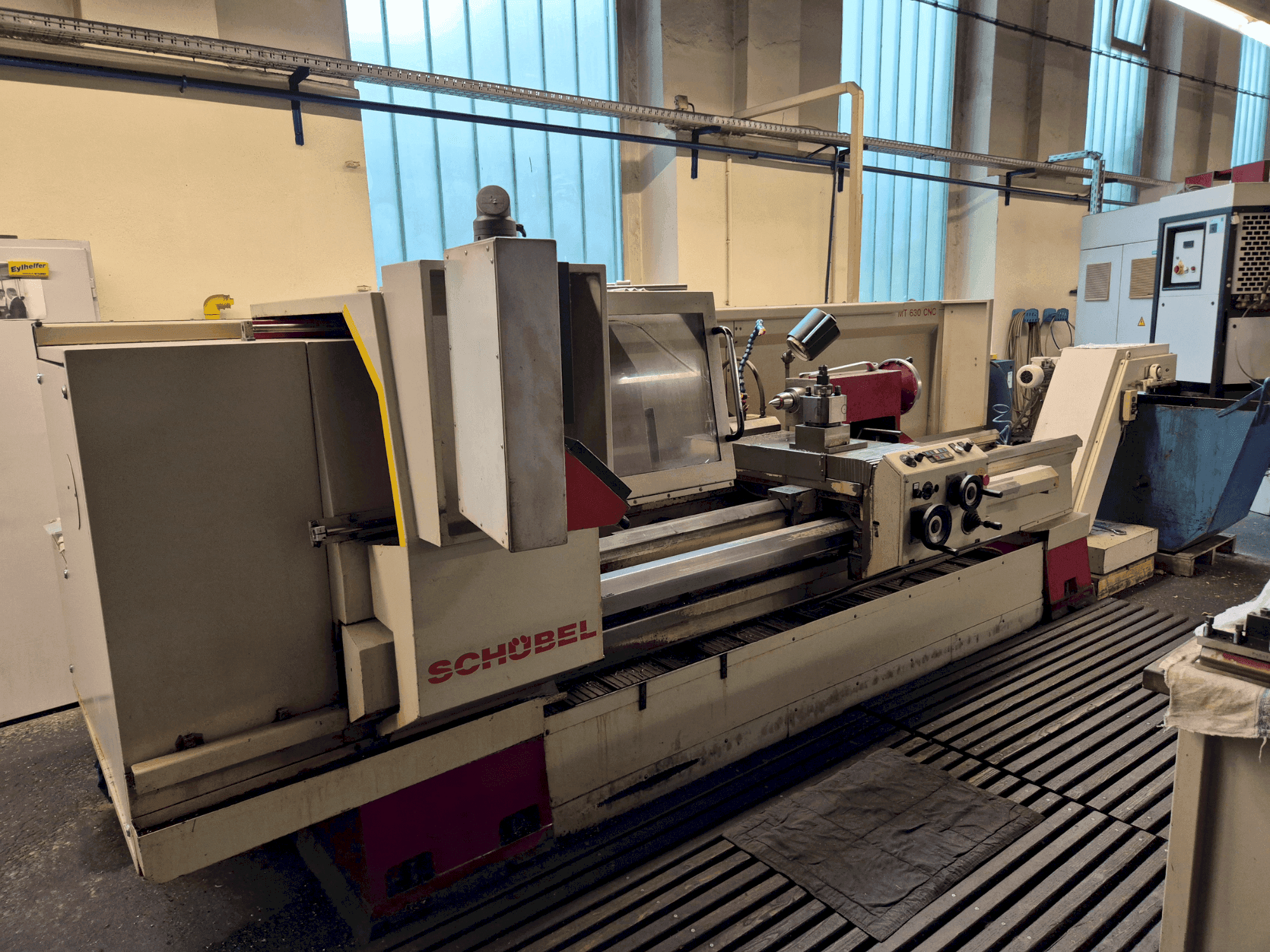 SCHÜBEL MT 630 CNC Mašinos vaizdas iš priekio
