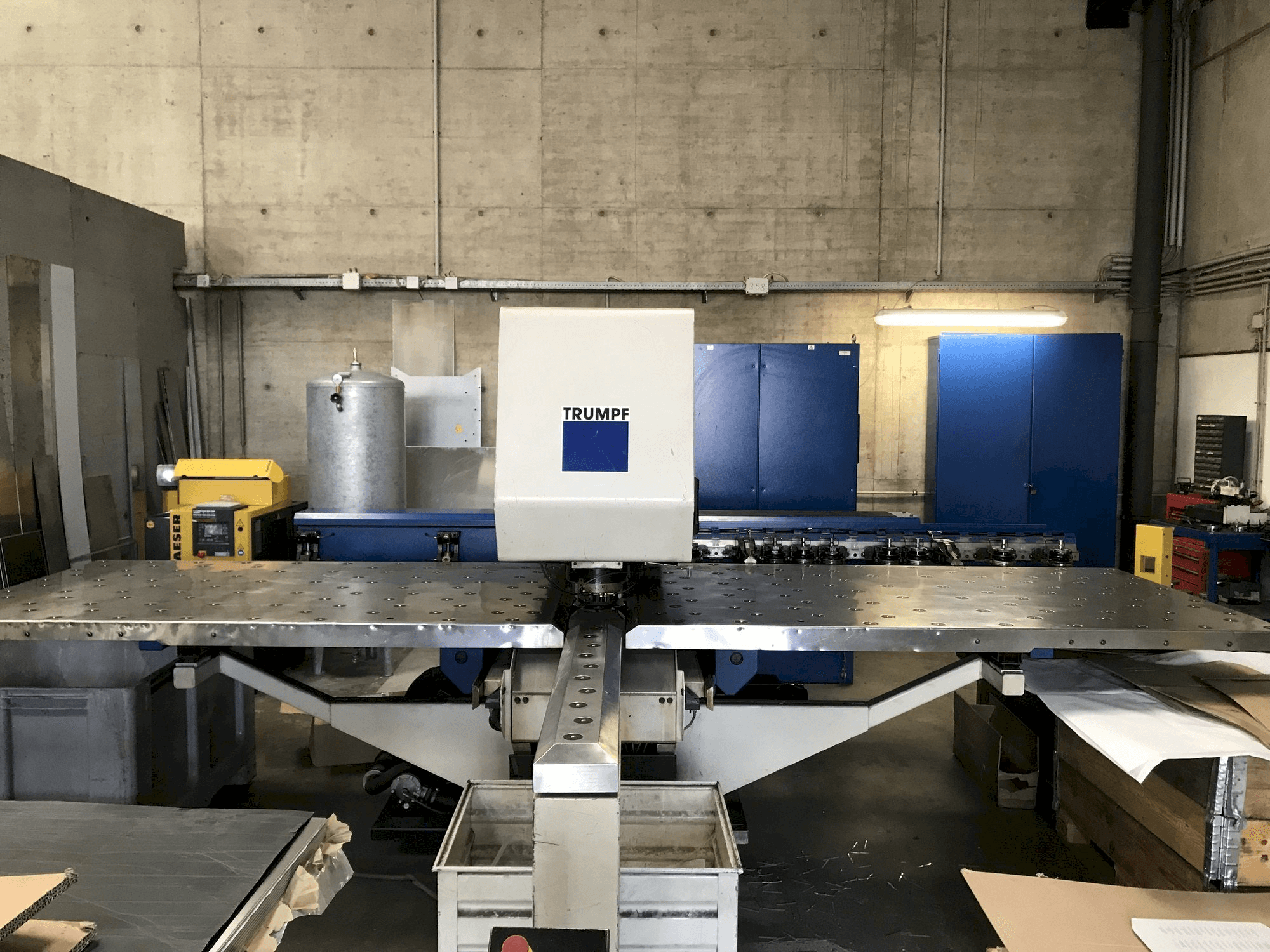 Trumpf Trumatic 200R Mašinos vaizdas iš priekio