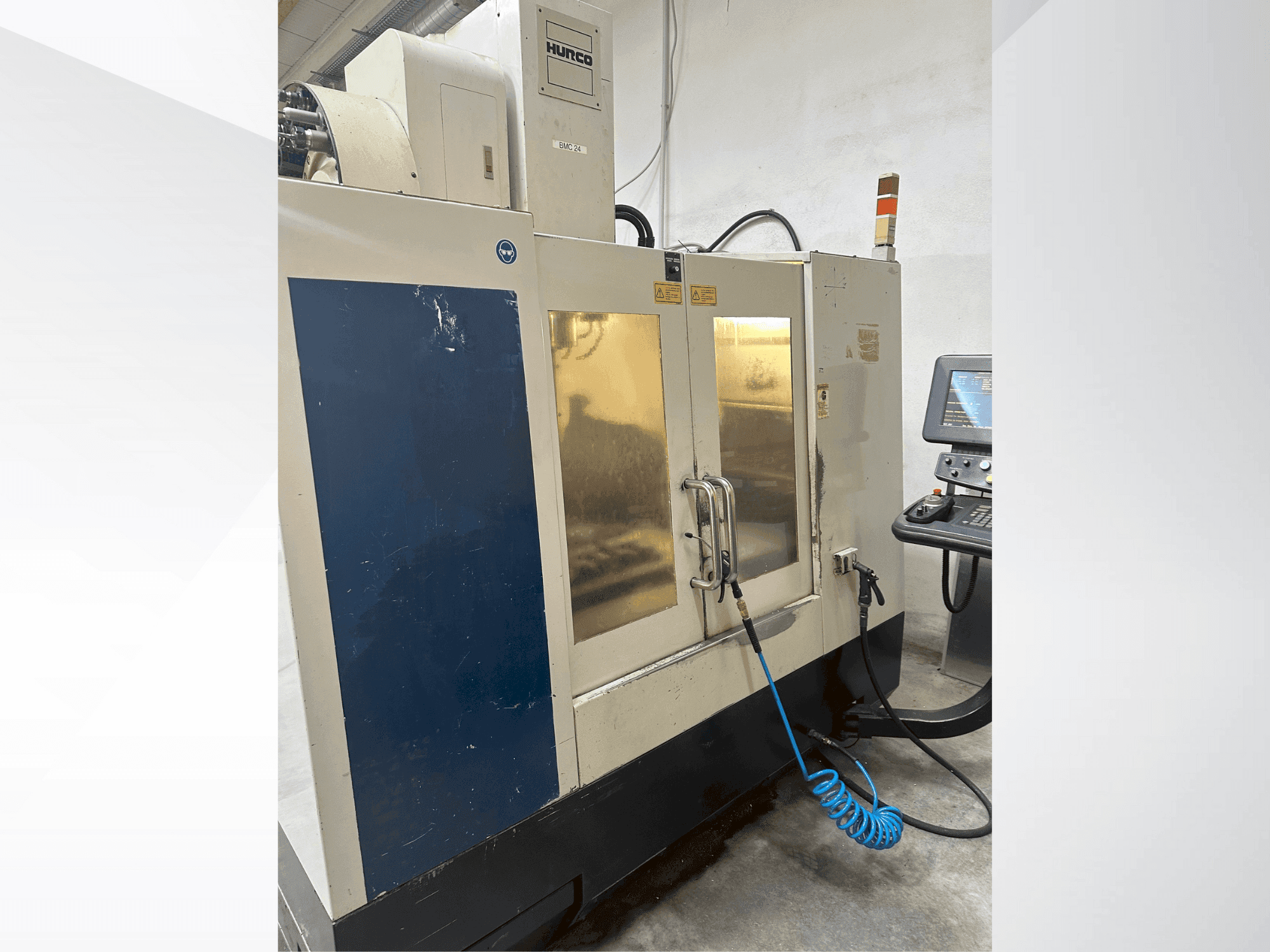 Hurco BMC 2416 Mašinos vaizdas iš priekio