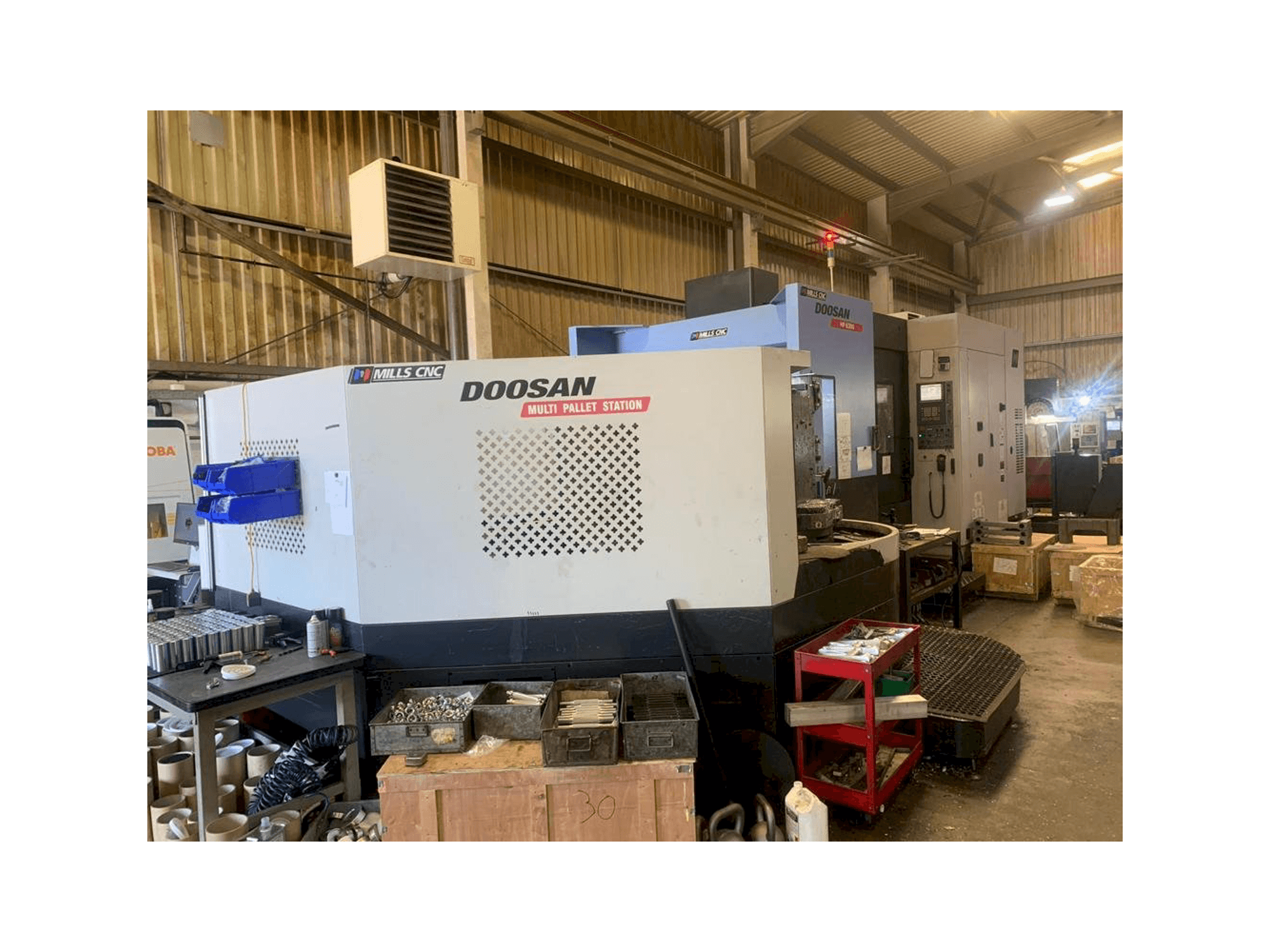 Doosan HP 6300 Mašinos vaizdas iš priekio