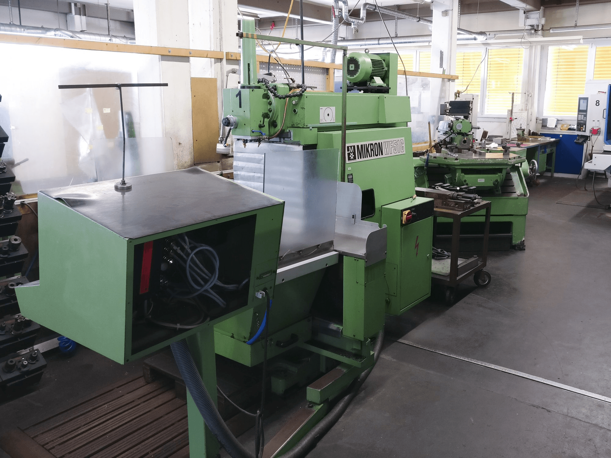 Mikron WF 51C/150 Mašinos kairės pusės vaizdas