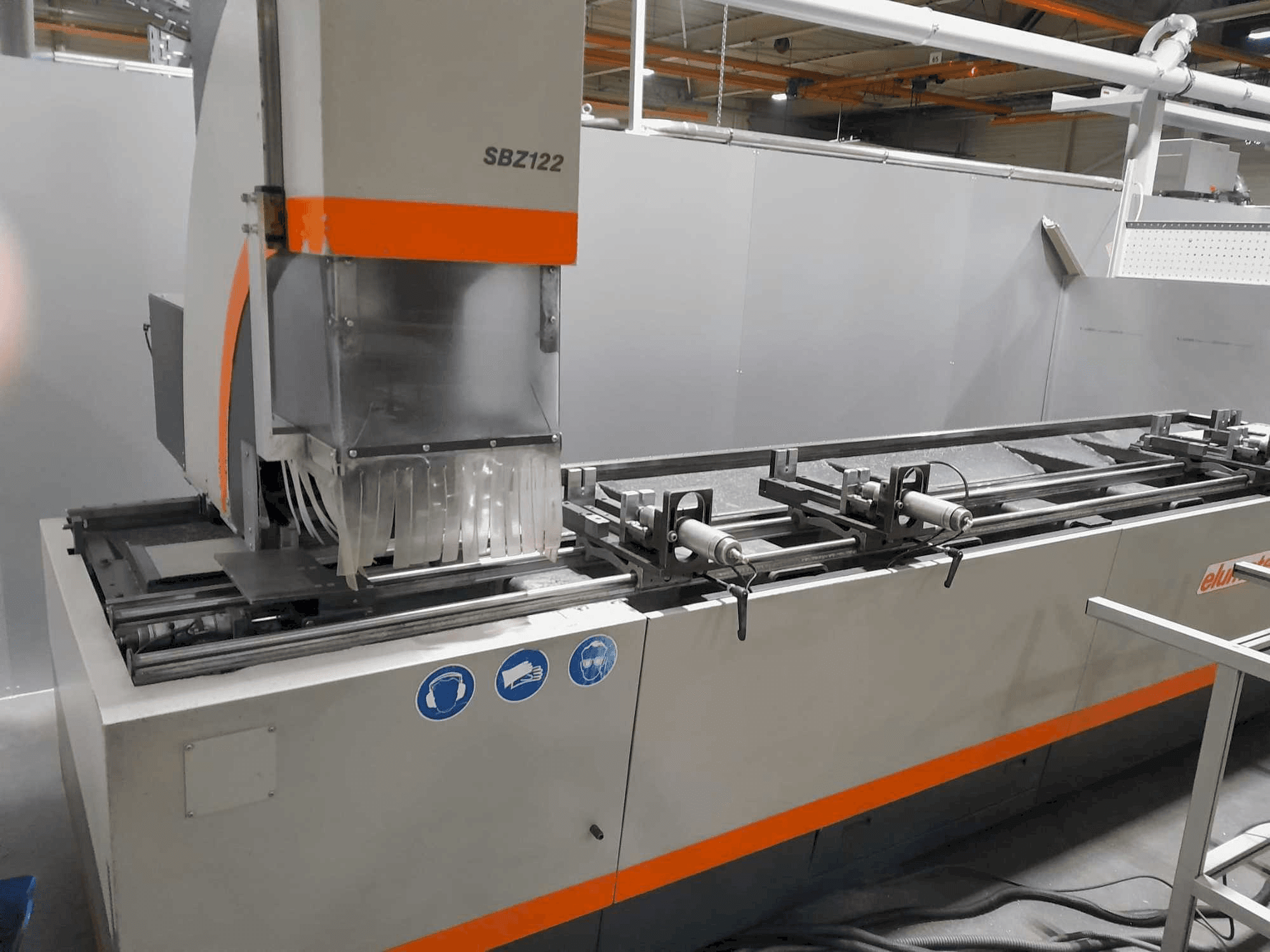 Elumatec SBZ 122 Mašinos vaizdas iš priekio