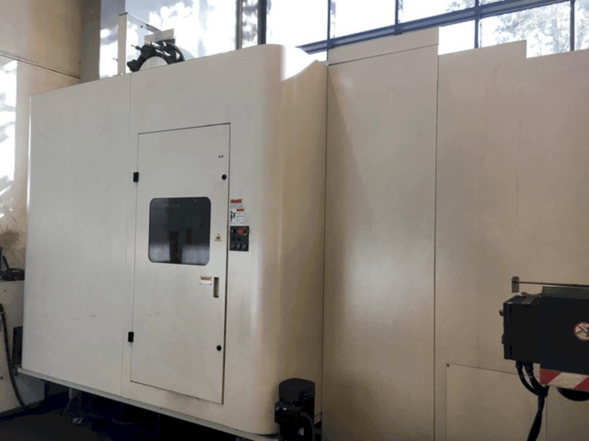 SPINNER H630 Mašinos vaizdas iš priekio