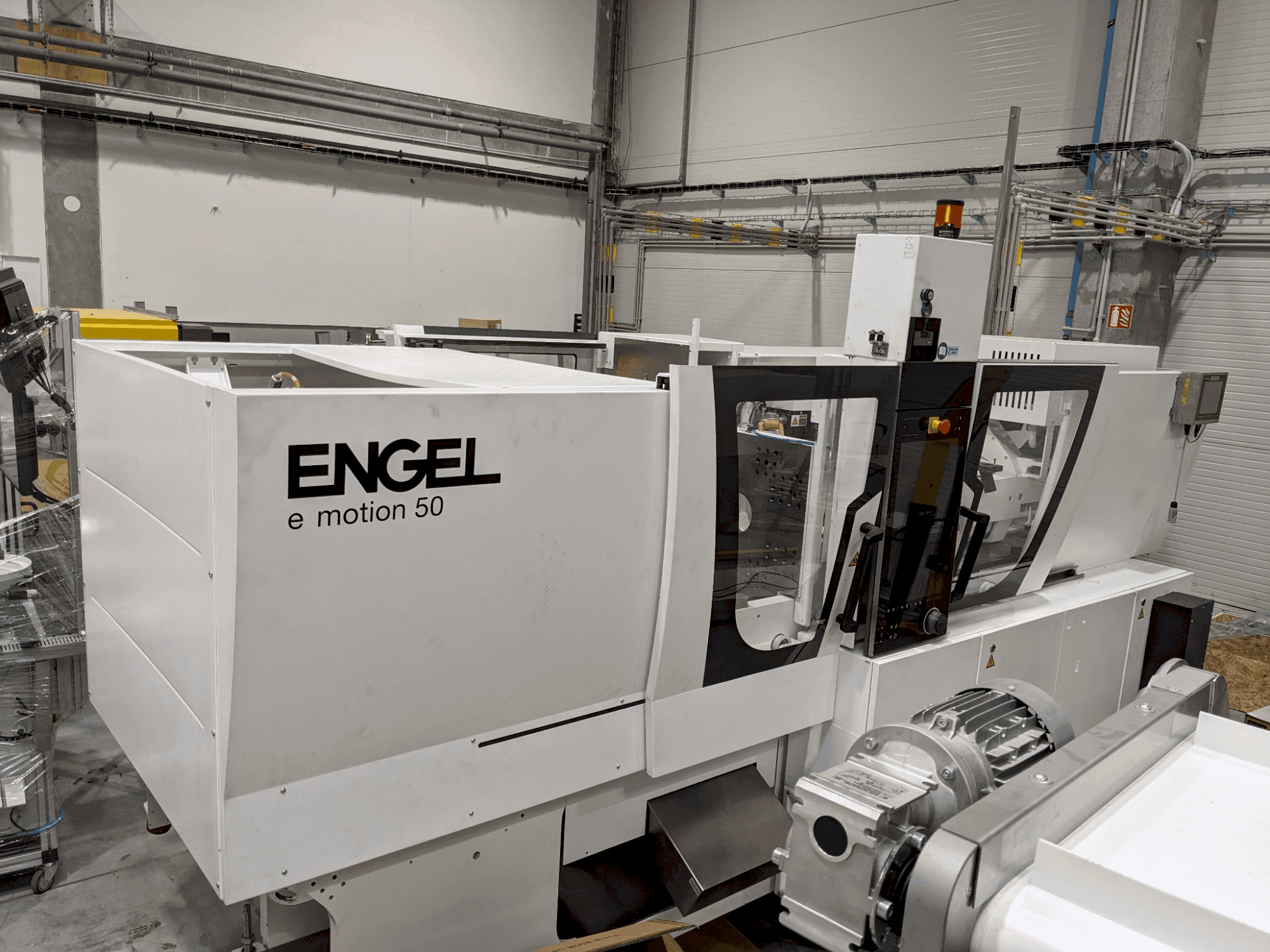 Engel e-motion 170/50 TL Mašinos vaizdas iš priekio