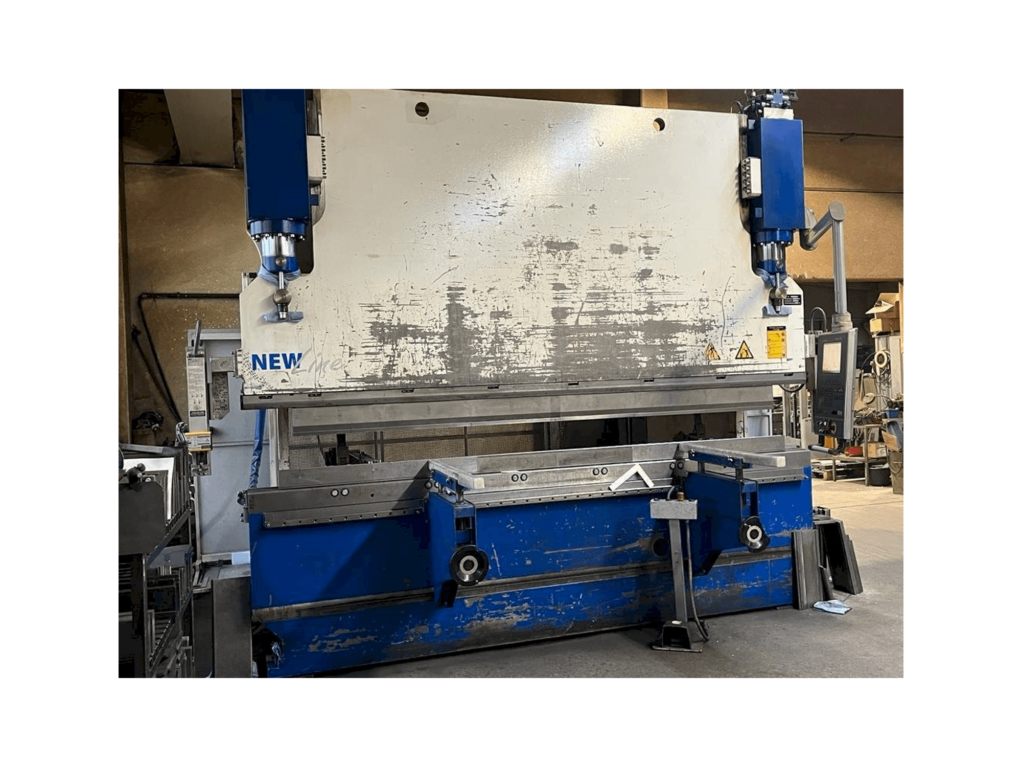 GWF MENGELE HB 175-30/35 Mašinos vaizdas iš priekio