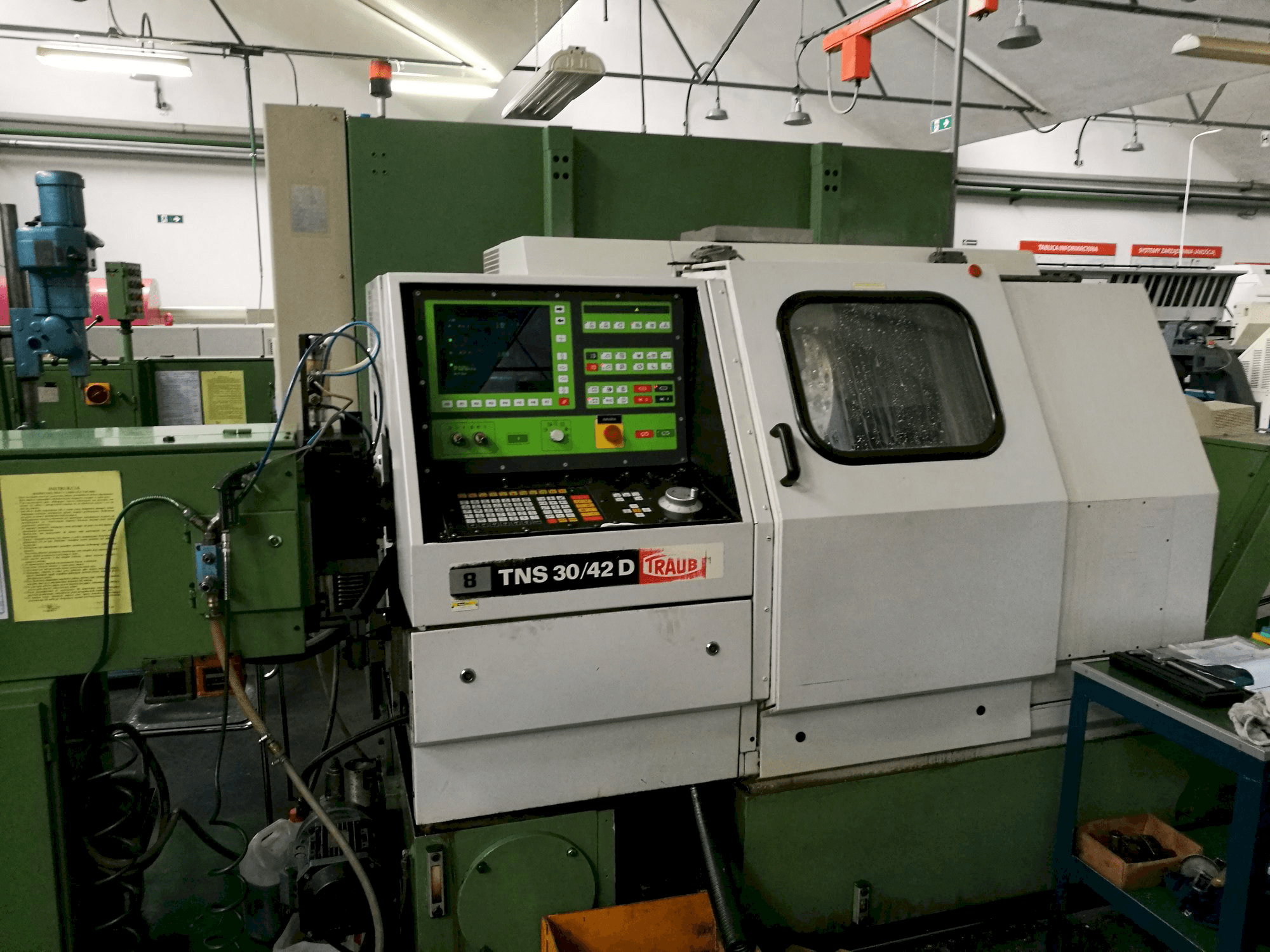 TRAUB TNS 30/42 D Mašinos vaizdas iš priekio