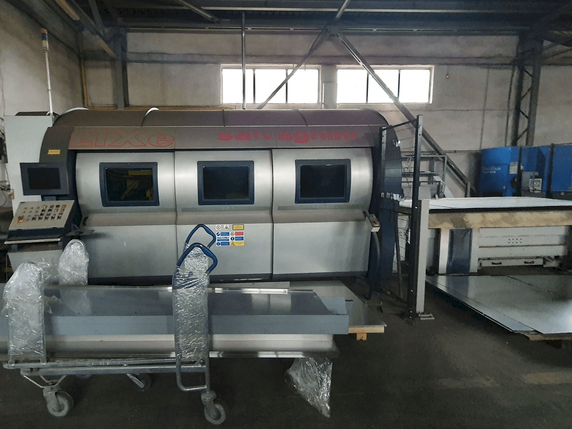 Salvagnini L1X Mašinos vaizdas iš priekio