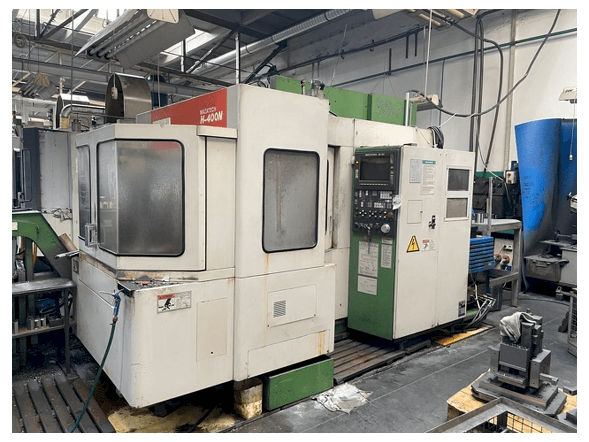 Mazak H-400N Mašinos vaizdas iš priekio