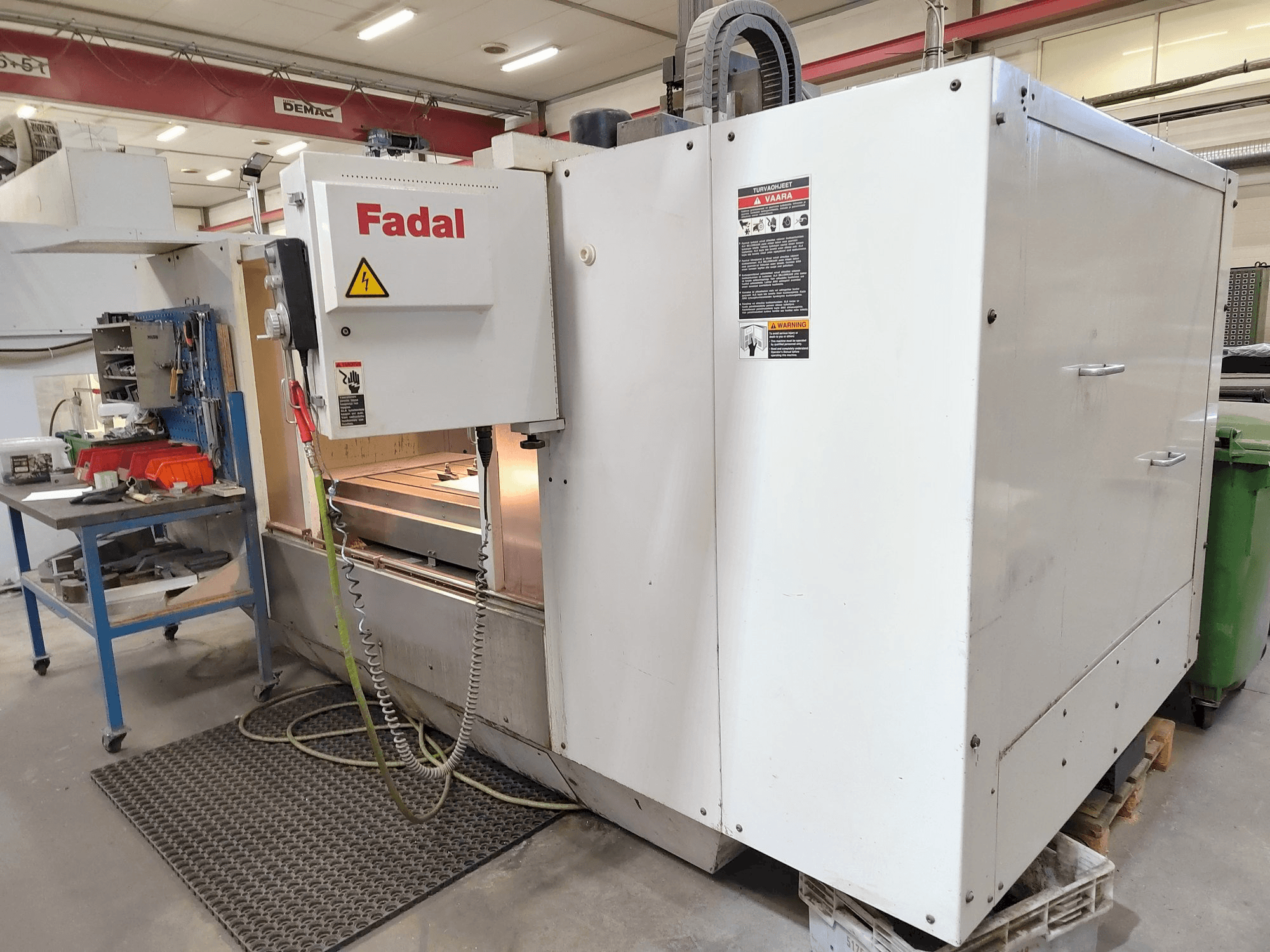 FADAL VMC 6030HT Mašinos vaizdas iš priekio