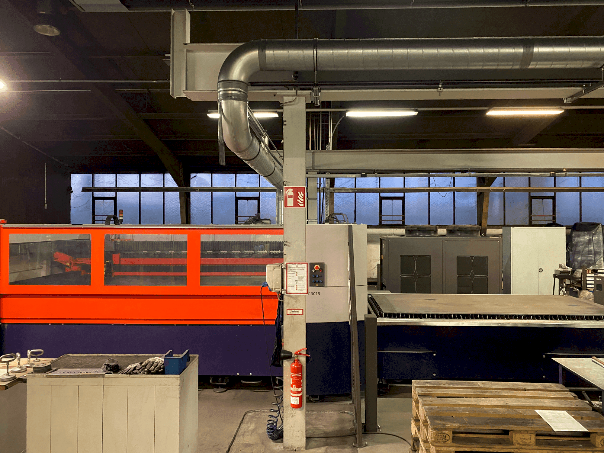 Bystronic Bystar 3015/4400 Mašinos vaizdas iš priekio