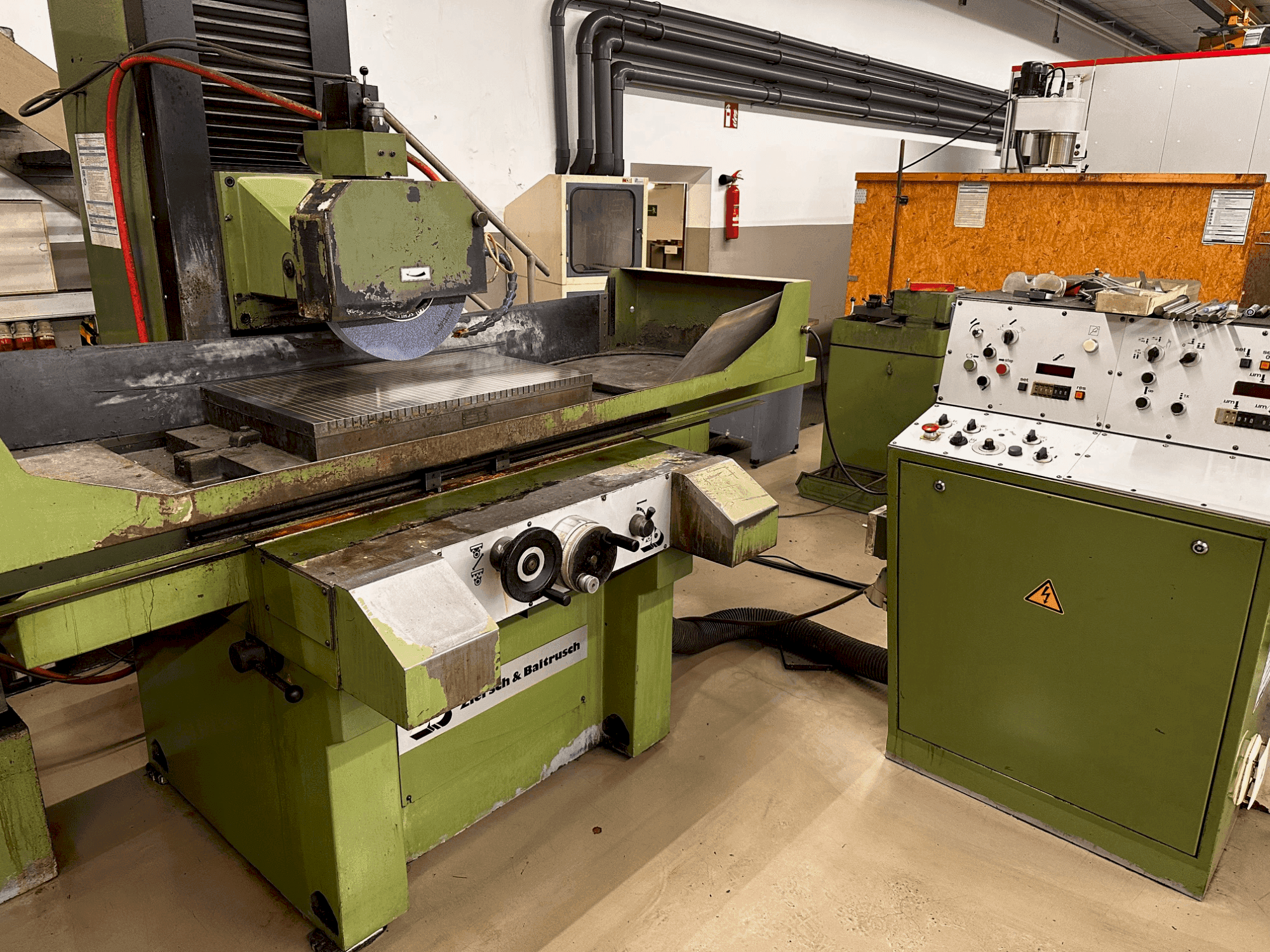 Zirsch & Baltrusch n/a Mašinos vaizdas iš priekio