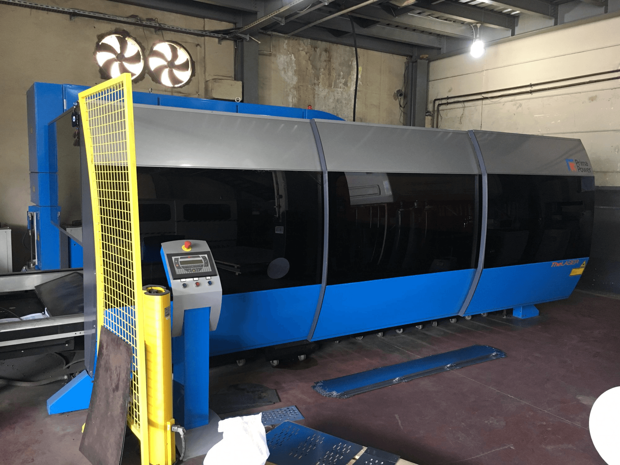 Prima Power ZAPHIRO Mašinos vaizdas iš priekio