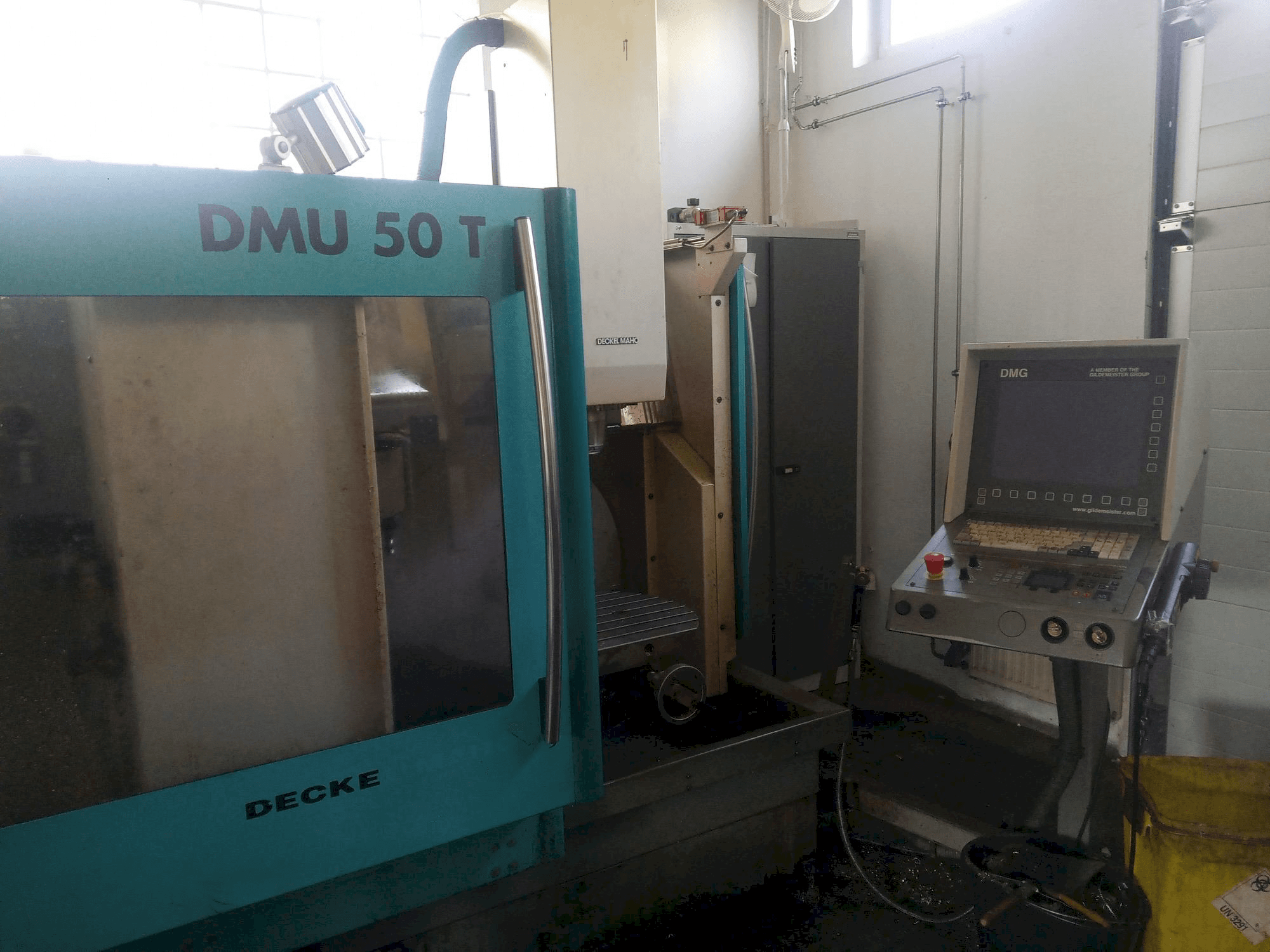 DECKEL MAHO DMU 50 T Mašinos vaizdas iš priekio